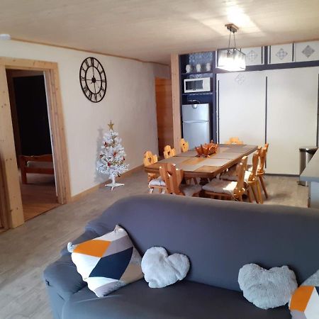 Apartmán La Maison Du Rocher Bourg-Saint-Maurice Exteriér fotografie