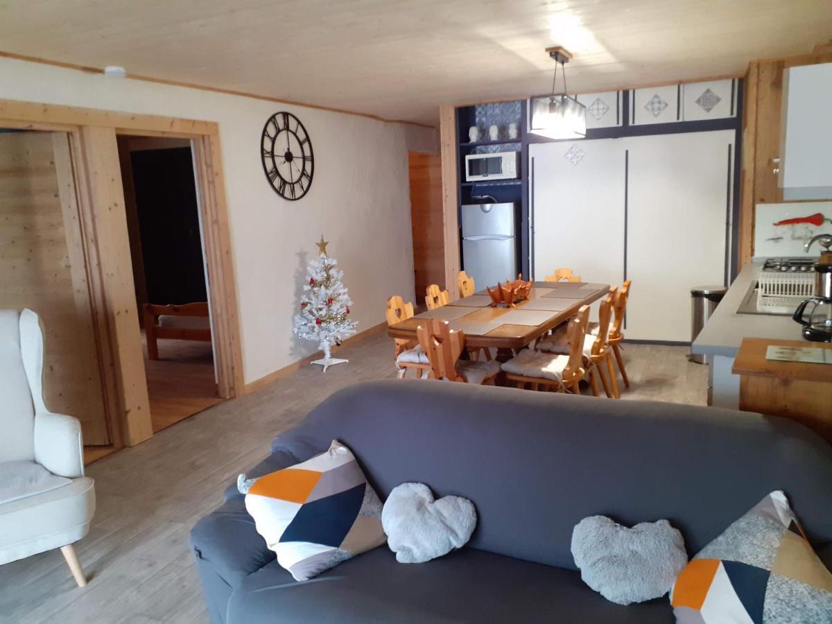 Apartmán La Maison Du Rocher Bourg-Saint-Maurice Exteriér fotografie